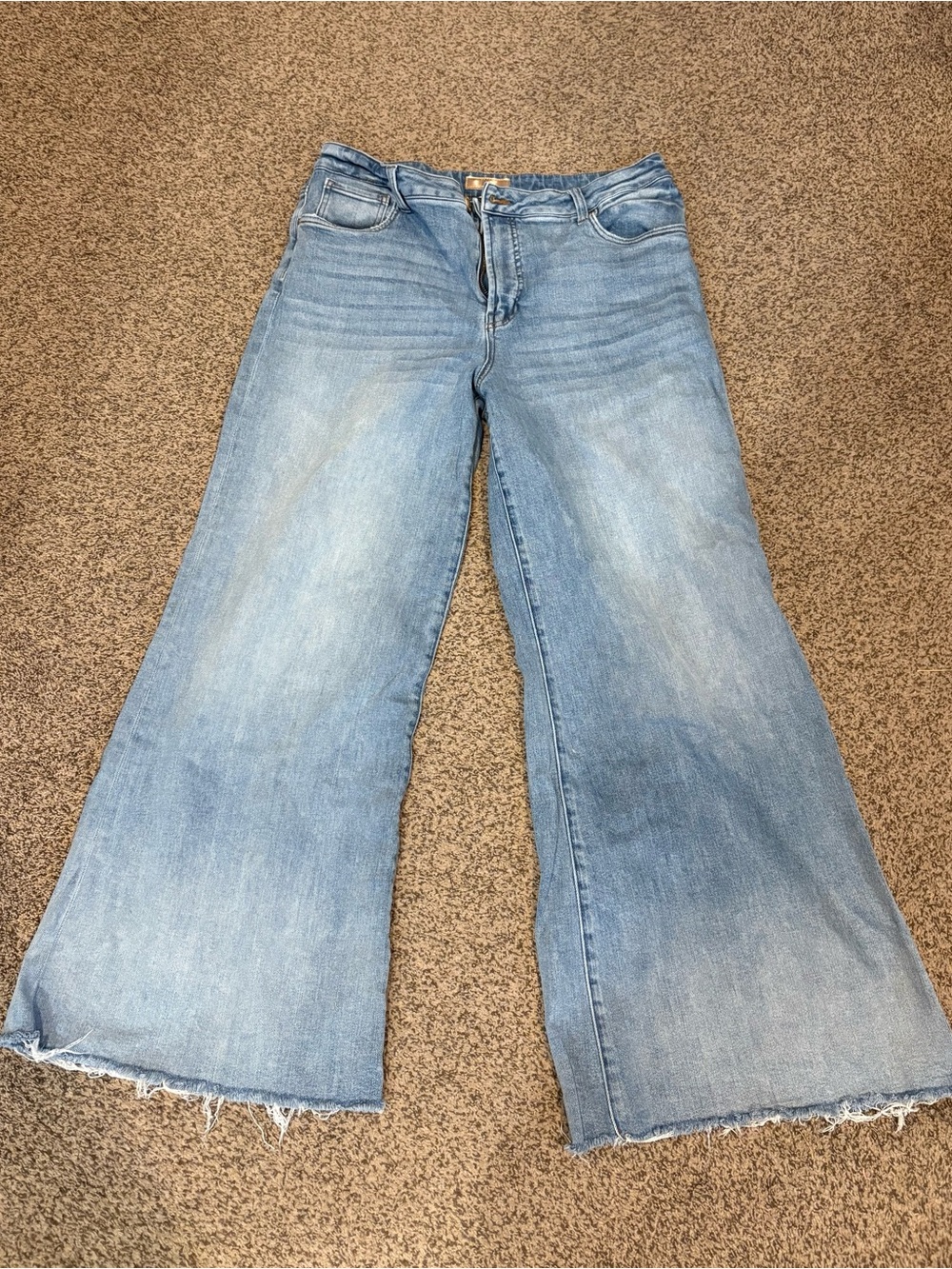 Kut from the Kloth Light Wash Wide Leg Jeans